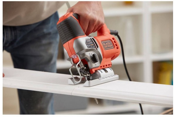 Пила лобзиковая мережева BLACK+DECKER BES610