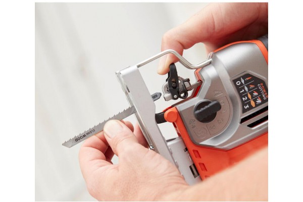 Пила лобзиковая мережева BLACK+DECKER BES610