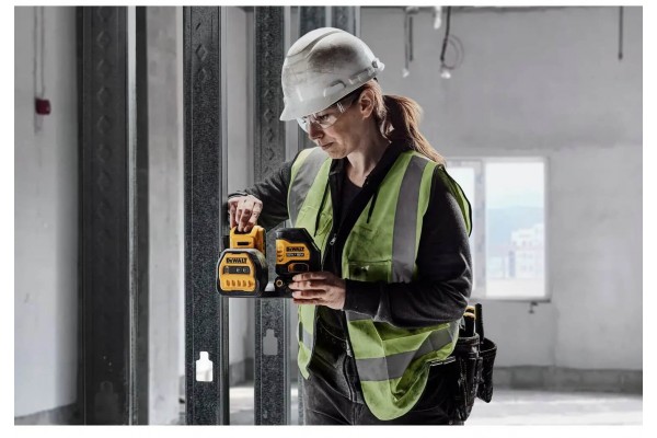 Рівень лазерний лінійний DeWALT DCE088D1G18