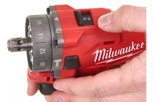 Акумуляторна ударна дриль-шурупокрут Milwaukee M12 FPDXKIT-202X (4933464138)