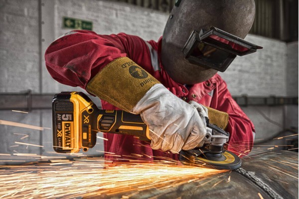 Шліфмашина кутова - болгарка акумуляторна безщіткова DeWALT DCG405P3