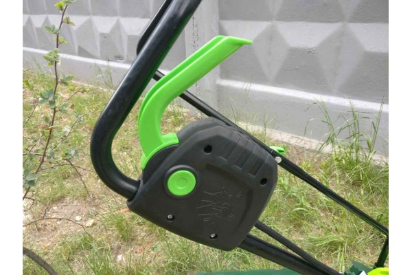 Газонокосарка Iron Angel EM 3210