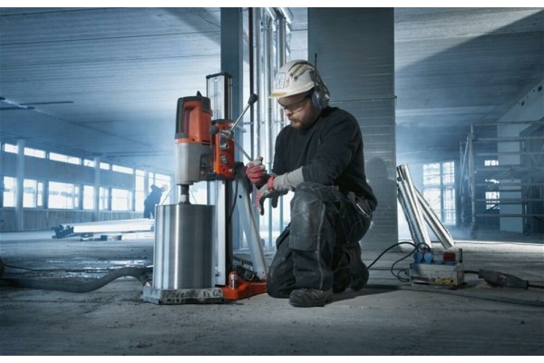 Установка алмазного буріння Husqvarna зі стійкою DMS 240