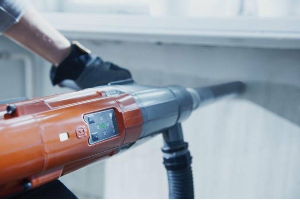 Дриль алмазного свердління Husqvarna DM 220