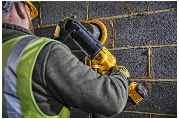 Дриль акумуляторний безщітковий DeWALT DCD470N