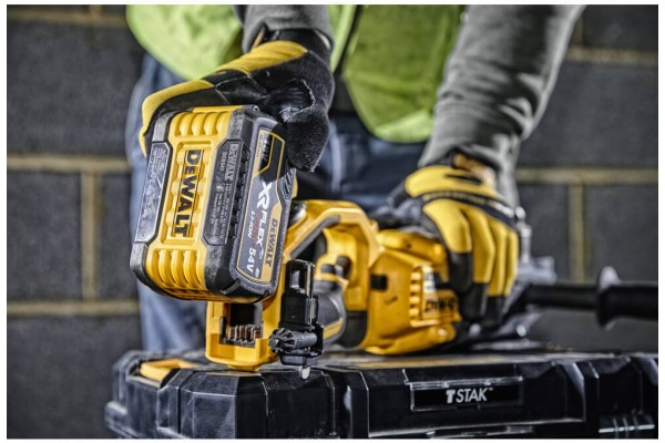 Дриль акумуляторний безщітковий DeWALT DCD470N