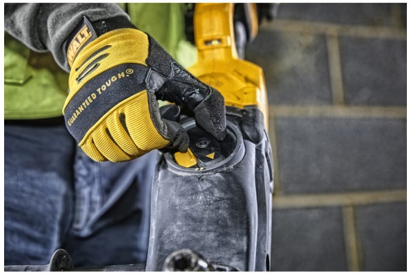 Дриль акумуляторний безщітковий DeWALT DCD470N