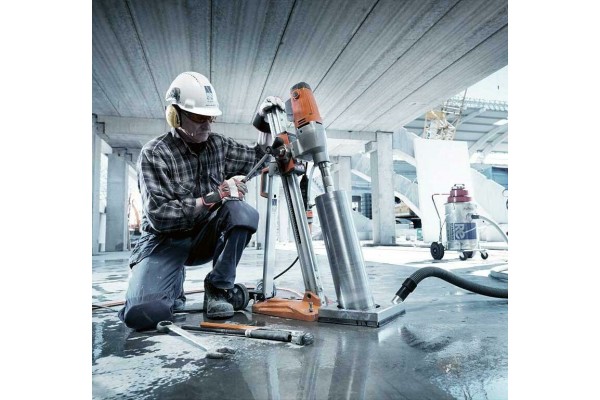 Установка алмазного буріння Husqvarna зі стійкою DMS 240