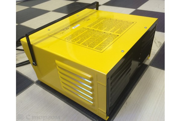 Пуско-зарядний пристрій Deca Class Booster 220A
