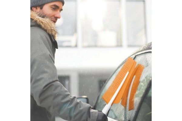 Скребок для льоду і щітки Fiskars SnowXpert 143062 (1019352)