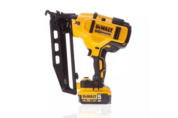 Пістолет цвяхозабивний акумуляторний безщітковий DeWALT DCN660P2