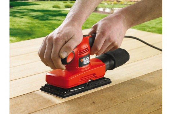 Шліфмашина вібраційна Black+Decker 240 Вт