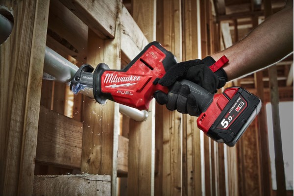 Акумуляторна шабельна пила Milwaukee M18 FHZ-502X (4933459885)