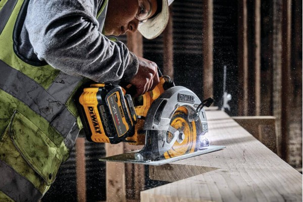 Пила дискова акумуляторна безщіткова DeWALT DCS573T1