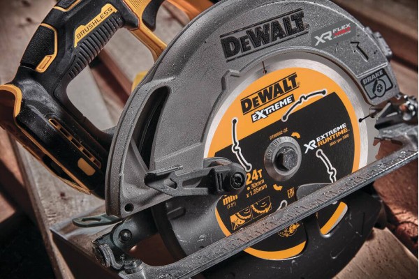 Пила дискова акумуляторна безщіткова DeWALT DCS573NT