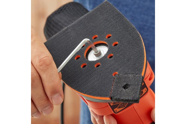 Шліфмашина вібраційна мережева BLACK+DECKER BEW200