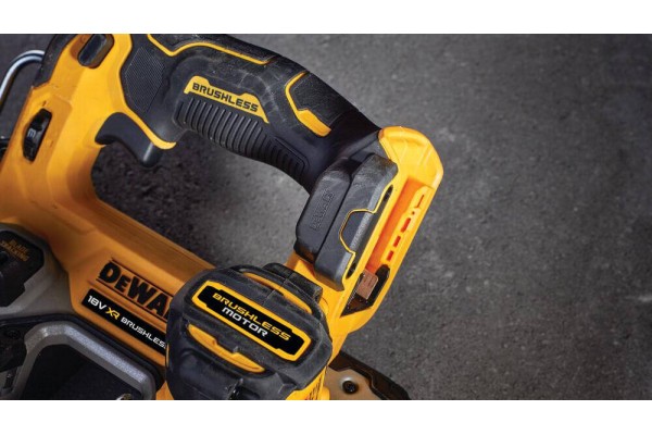 Пила стрічкова акумуляторна безщіткова DeWALT DCS377NT