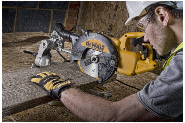 Пила торцювальна мережева DeWALT DWS773