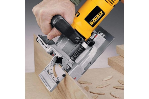 Фрезер ламельний мережевий DeWALT DW682K