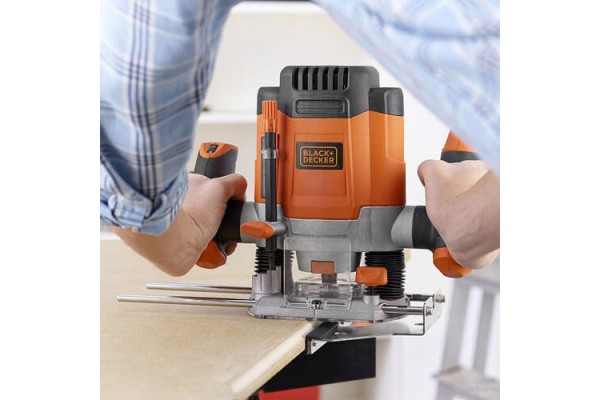 Фрезер мережевий BLACK+DECKER KW1200EKA