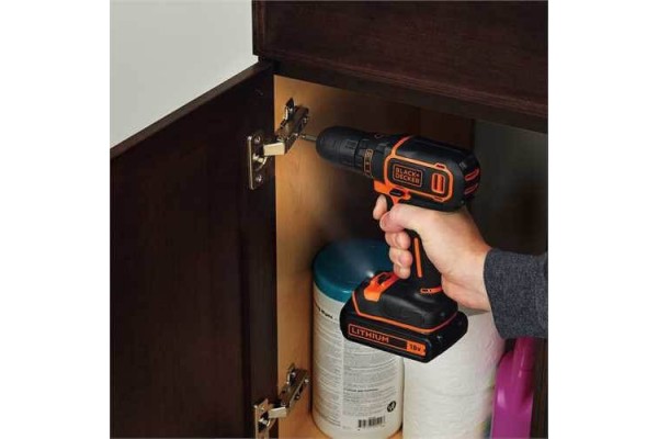 Дриль-шурупокрут акумуляторний BLACK+DECKER BDCDC18B