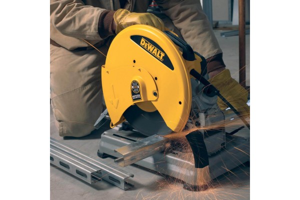 Пила монтажна мережева DeWALT D28715