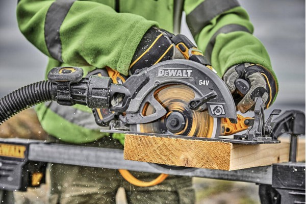 Пила дискова акумуляторна DeWALT DCS578X2