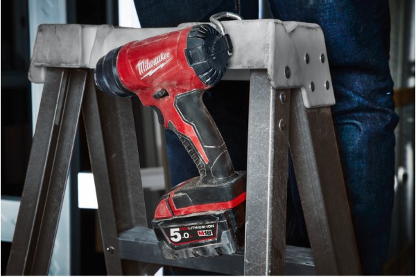 Акумуляторний фен Milwaukee M18 BHG-502C (4933459772)