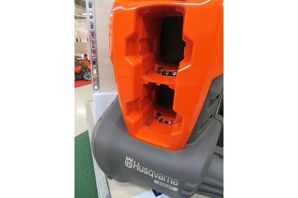 Акумуляторна повітродувка Husqvarna 340iBT (9677962-03) (без АКБ та ЗП)