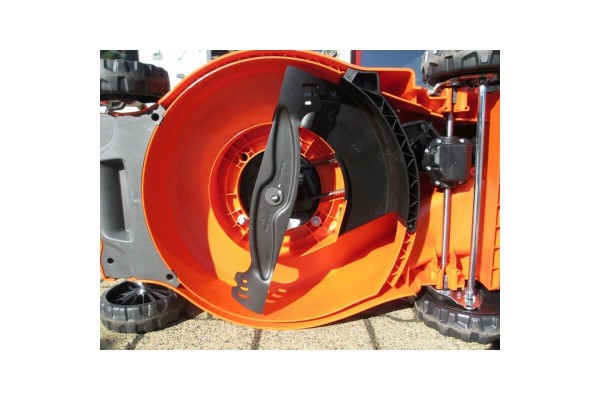 Бензинова газонокосарка Husqvarna LC 347V (9705413-01)