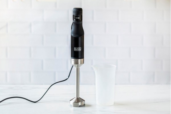 Ручний блендер BLACK+DECKER BXHB1501E