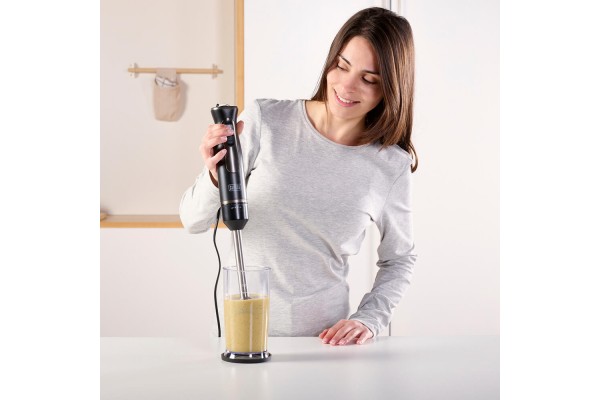 Ручний блендер BLACK+DECKER BXHB800E