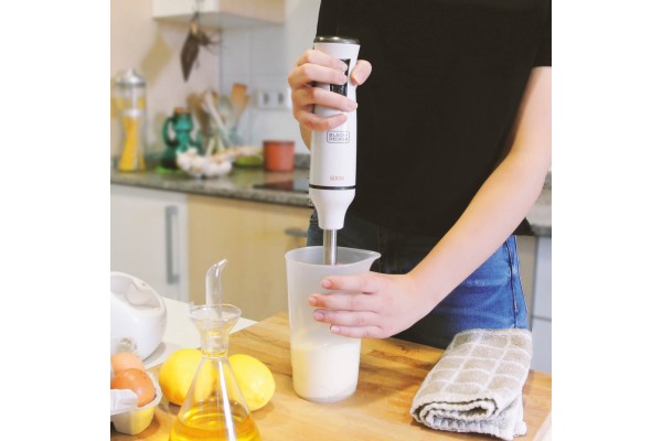 Ручний блендер BLACK+DECKER BXHBA600E
