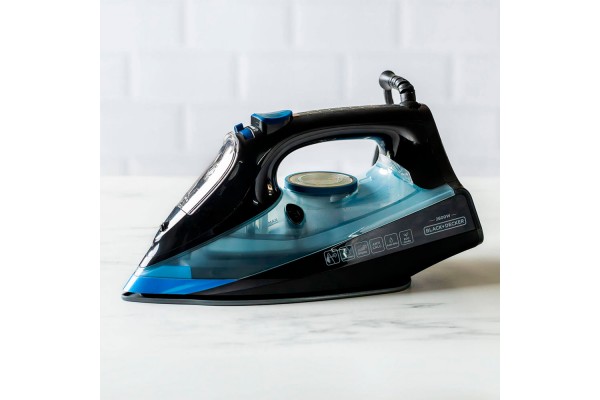 Праска BLACK+DECKER BXIR2606E