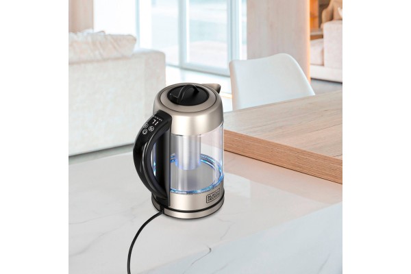 Електрочайник BLACK+DECKER BXKE2205E