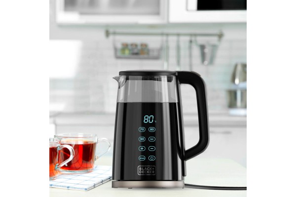 Електрочайник BLACK+DECKER BXKE2206E