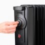 Масляний обігрівач BLACK+DECKER BXRA1500E