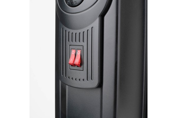 Масляний обігрівач BLACK+DECKER BXRA1500E