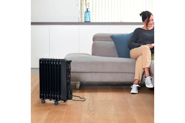 Масляний обігрівач BLACK+DECKER BXRA1500E