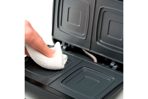 Бутербродниця BLACK+DECKER BXSA753E