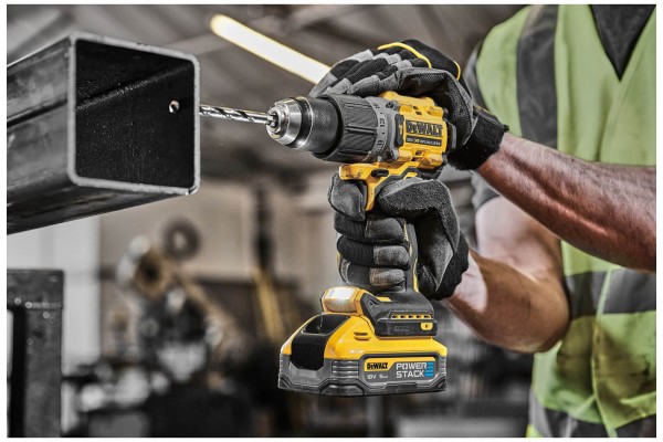 Набір з двох інструментів безщіткових DeWALT DCK2050H2T
