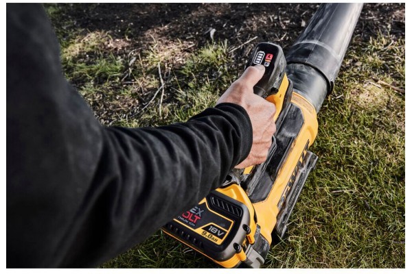 Повітродувка акумуляторна безщіткова DeWALT DCMBL777X1