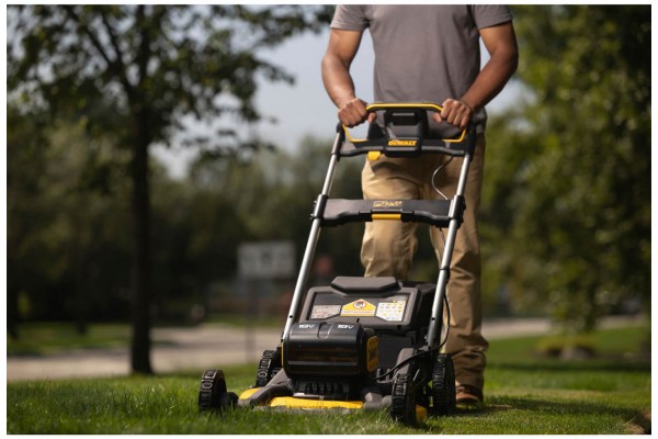 Газонокосарка акумуляторна безщіткова DeWALT DCMWP134W2