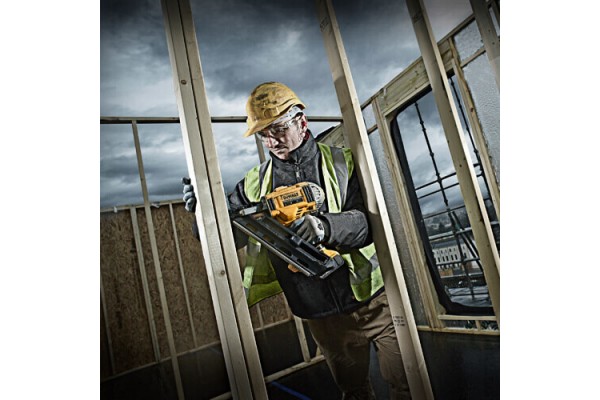 Пістолет цвяхозабивний акумуляторний безщітковий DeWALT DCN692N