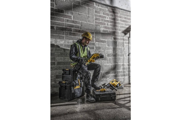 Пістолет цвяхозабивний по бетону акумуляторний безщітковий DeWALT DCN890N