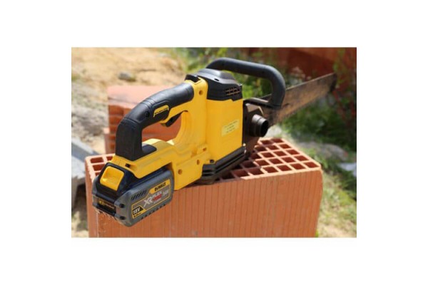Пила ALLIGATOR акумуляторна безщіткова DeWALT DCS398T2