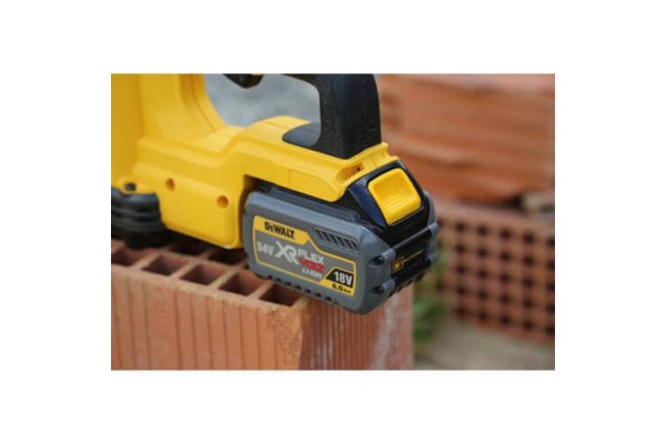 Пила ALLIGATOR акумуляторна безщіткова DeWALT DCS398T2