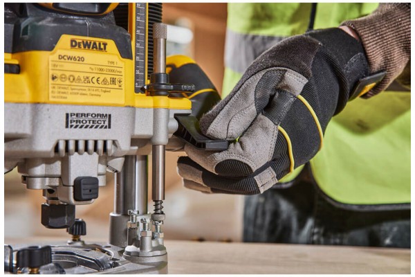 Фрезер акумуляторний безщітковий DeWALT DCW620NT