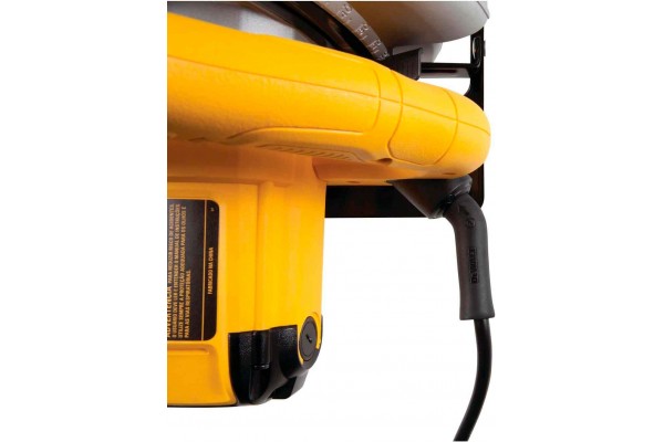 Пила дискова мережева DeWALT DWE560