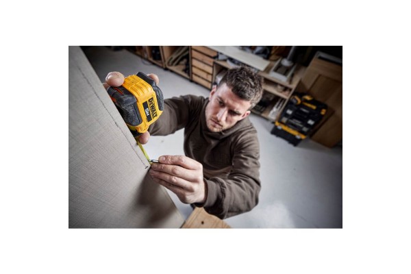 Рулетка вимірювальна COMPACT, 5 м х 28 мм DeWALT DWHT38114-0